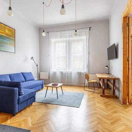 Elegant And Modern In The City Centre Будапеща Екстериор снимка
