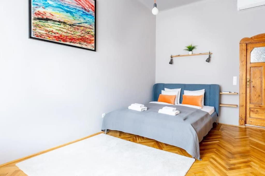 Elegant And Modern In The City Centre Будапеща Екстериор снимка