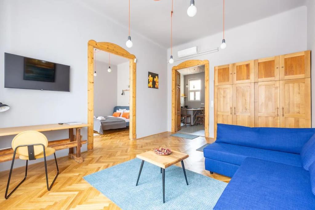 Elegant And Modern In The City Centre Будапеща Екстериор снимка